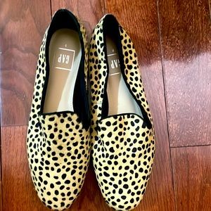 Gently Used Gap Faux Pony hair Cheetah Print slip on without box